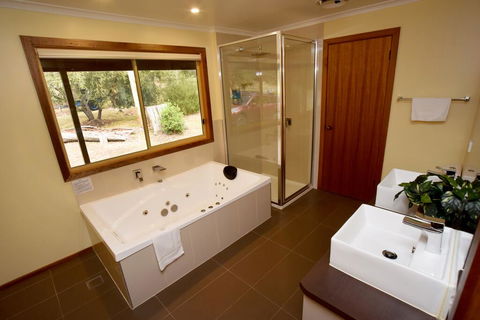 Ellimata Holiday Cottage - Accommodation Sunshine Coast 1