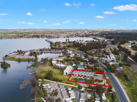 ELSINOR Townhouse 3 Mulwala - Accommodation Sunshine Coast 3