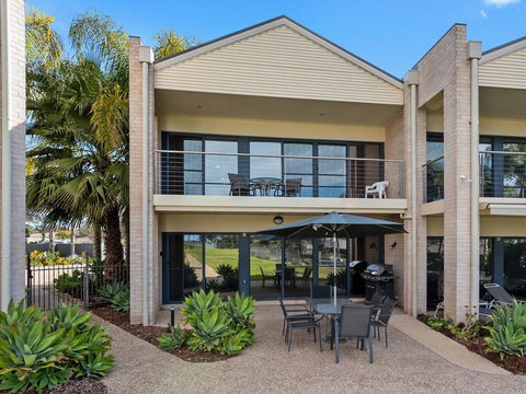 ELSINOR Townhouse 3 Mulwala - Accommodation Sunshine Coast 0