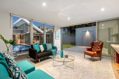 Elsternwick Paradise, Love Where You Live!!! - Accommodation Sunshine Coast 1