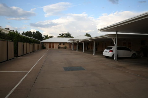 Emerald Central Palms Motel - Accommodation Sunshine Coast 1