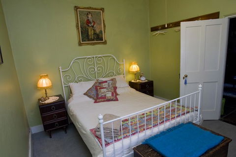 Emma Tiver Heritage Cottage - Accommodation Sunshine Coast 3