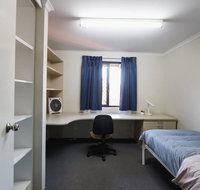Erica Underwood House 6 Bedroom Flat - Accommodation Sunshine Coast
