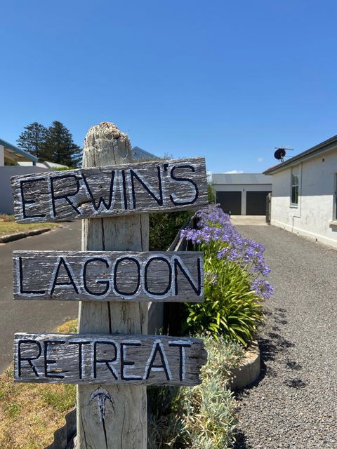 Erwins Lagoon Retreat - Accommodation Sunshine Coast 3