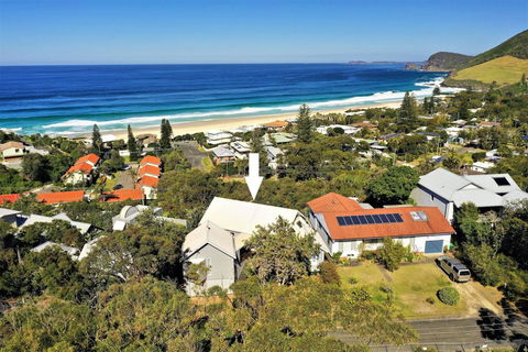 EUREKA - Accommodation Sunshine Coast 0