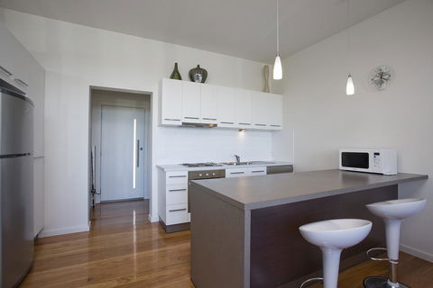 Exclusive Anglesea River Beach Apartment - Accommodation Sunshine Coast 1