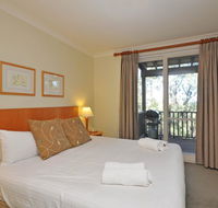 Executive 1 bedroom Spa Villa located within Cypress Lakes Resort - Accommodation Sunshine Coast