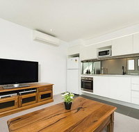 Executive Luxury Apartment - Accommodation Sunshine Coast