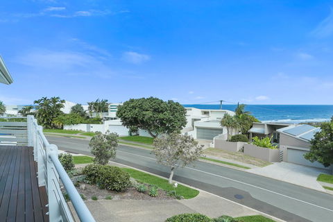 Expansive Ocean Views, Sunrise Beach - Accommodation Sunshine Coast 0
