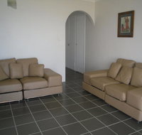 Fabulous location - Ground Floor Waterfront Unit Clearview Apartments - Accommodation Sunshine Coast