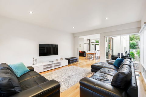 FAIRSEA RETREAT - RYE - Accommodation Sunshine Coast 1