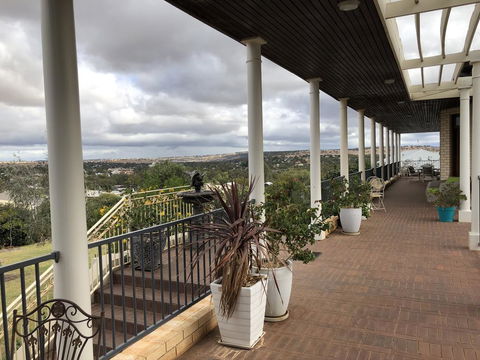 Fairway Manor Accomodation - Accommodation Sunshine Coast 2