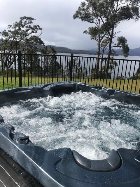 Fairwinds Tasmania - Accommodation Sunshine Coast 3