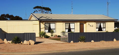 Fancy Moonta Bay - Accommodation Sunshine Coast 0