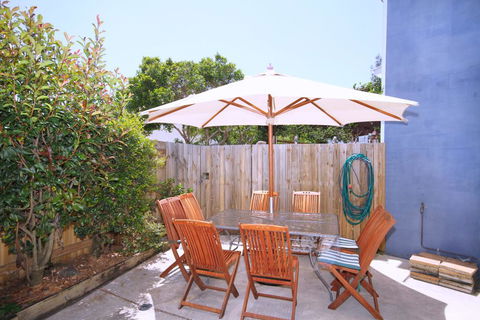 FANTASTIC HOLIDAY UNIT IN A PERFECT LOCATION - Accommodation Sunshine Coast 2