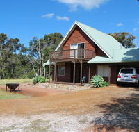 Farm Lane Retreat - Accommodation Sunshine Coast