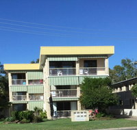 First Floor Unit with waterviews from your balcony - Accommodation Sunshine Coast