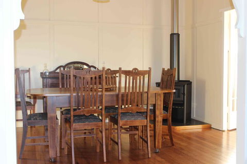 Flame Hill Vineyard - Accommodation Sunshine Coast 2
