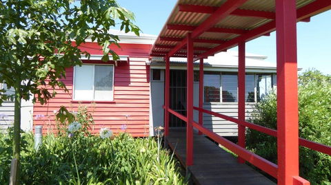 Flame Hill Vineyard - Accommodation Sunshine Coast 3