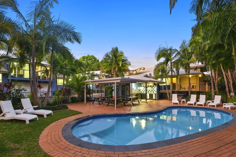 Flynns On Surf Beach Villas - Accommodation Sunshine Coast 3