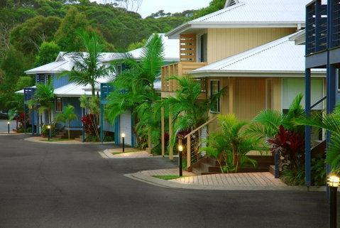 Flynns On Surf Beach Villas - Accommodation Sunshine Coast 0