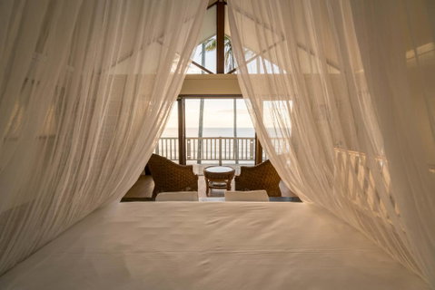 Frangipani Beach House - Newell Beach - Accommodation Sunshine Coast 1