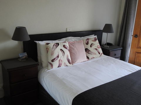 Frankston Motel - Accommodation Sunshine Coast 2