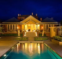 Freeman On Ford - Accommodation Sunshine Coast