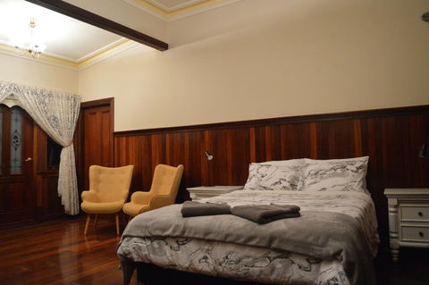 Gargoyle Lodge - Accommodation Sunshine Coast 3