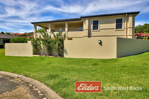 Geckos At South West Rocks - Accommodation Sunshine Coast 0