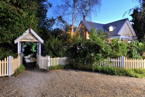 Gembrook Cottages - Accommodation Sunshine Coast 0