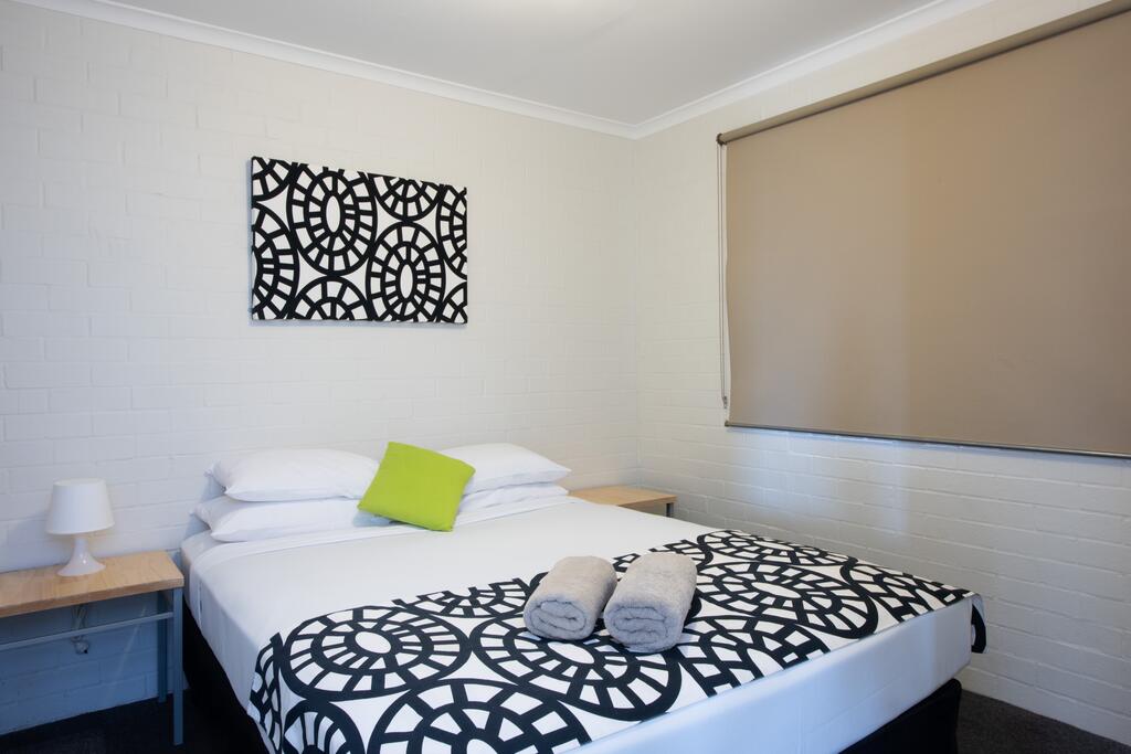 Coral Coast WA Accommodation Sunshine Coast