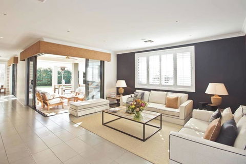 Getaway On Poplars - Comfortable And Well-appointed - Accommodation Sunshine Coast 2