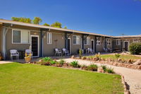 Getaway Villas Unit 38-2 - 1 Bedroom Self-Contained Accommodation