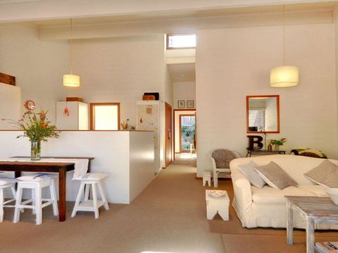 Gibraltar Getaway - Cute, Comfortable & Close To Town - Accommodation Sunshine Coast 0