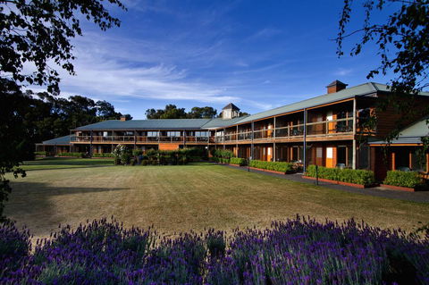 Glen Erin At Lancefield - Accommodation Sunshine Coast 0