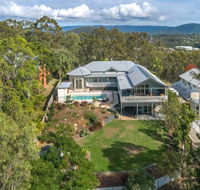Gold Coast Stunning Home and Unit close to Theme Parks - Accommodation Sunshine Coast