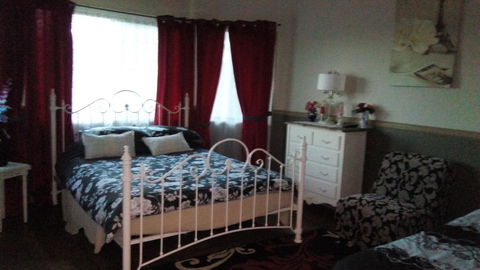 GOLDEN LACE B&B - Accommodation Sunshine Coast 1