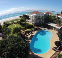 Golden Riviera Absolute Beachfront Resort - Accommodation Sunshine Coast
