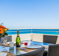 Golden Sands Beach Apartment - Accommodation Sunshine Coast
