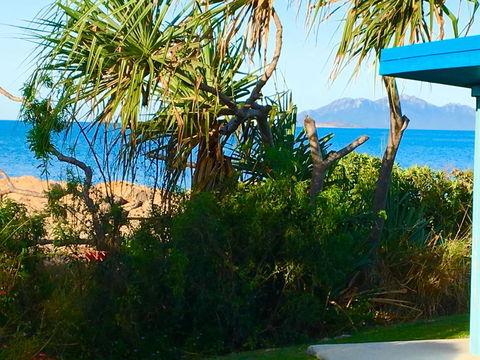 Golden Sands Beach House - Accommodation Sunshine Coast 1