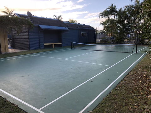 Grange Resort Hervey Bay - Accommodation Sunshine Coast 2