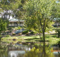 Granite Gardens Cottages  Lake Retreat - Accommodation Sunshine Coast