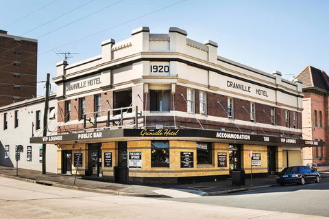 Granville Hotel - Accommodation Sunshine Coast 2