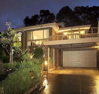 Great Views/Location 5 bedrooms in Glen Waverley - Accommodation Sunshine Coast