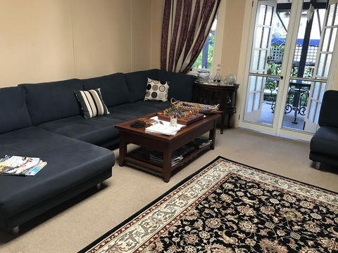 Guest House On Hyde - Accommodation Sunshine Coast 2