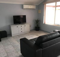 Guesthouse on Dolphin - Accommodation Sunshine Coast