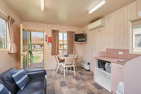 Gundagai Cabins & Tourist Park - Accommodation Sunshine Coast 2