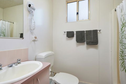 Gundagai Cabins & Tourist Park - Accommodation Sunshine Coast 3