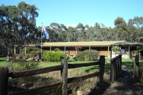 Gunyah Valley Retreat - Accommodation Sunshine Coast 0